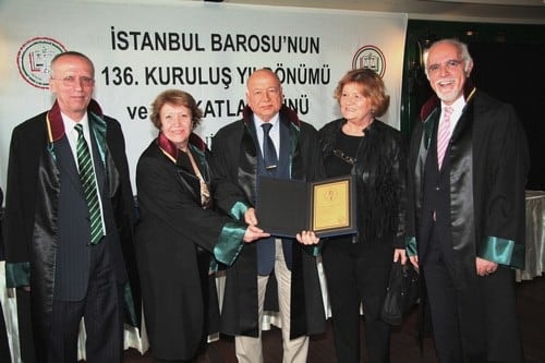 Hukuk Devleti Tesis Edilene, Yargı Bağımsız Olana Kadar, Bedeli Ve Pahası Ne Olursa Olsun Bu Mücadeleyi Birlikte Sürdüreceğiz - 117