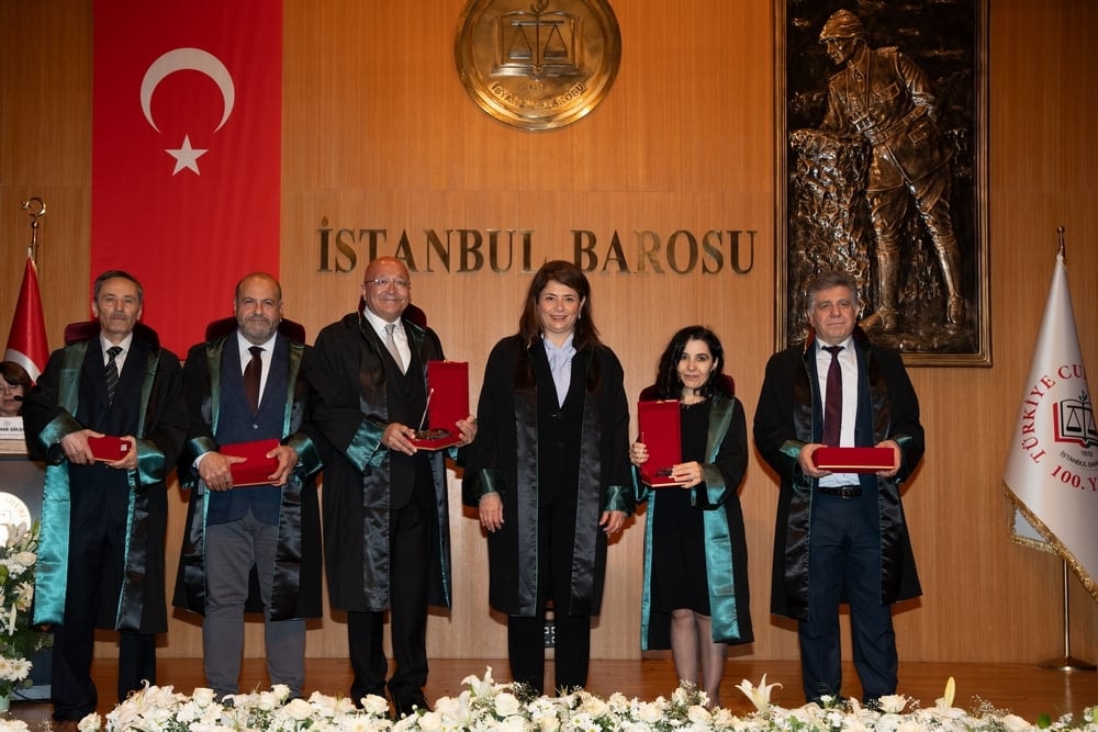 Meslekte 25, 30 ve 35 Yılını Dolduran Meslektaşlarımıza Plaket Verildi - 154