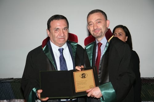 Mesleklerinde 25, 30, 35 Yılını Dolduran Toplam 693 Meslektaşımıza Plaket Verildi
 - 100