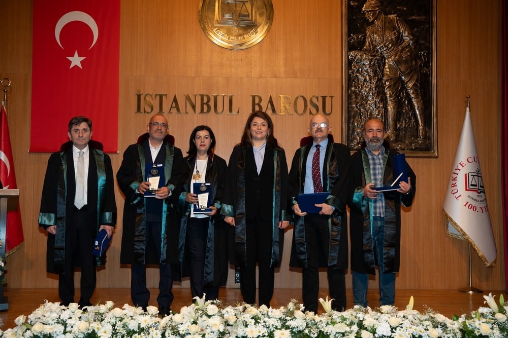 Meslekte 25, 30 ve 35 Yılını Dolduran Meslektaşlarımıza Plaket Verildi - 86