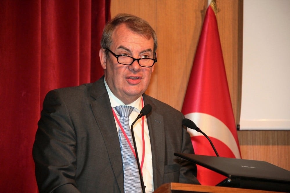 Uluslararası Konferans: ‘Ayın Karanlık Yüzü’ - 52