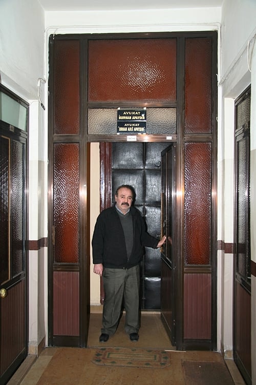 Av.Orhan Apaydın Ve Av.Burhan Apaydın'ın Kitapları Baromuza Bağışlandı 
 - 1