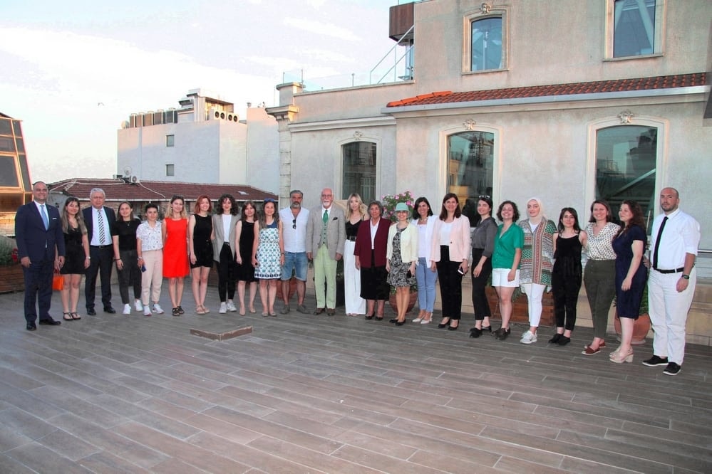 İstanbul Barosu Yönetim Kurulu’ndan, Kadın Futbol Takımı’na Moral