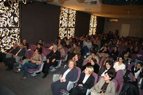 Öğretim Birliği 84. Yılında
Türban Sarmalında - 10