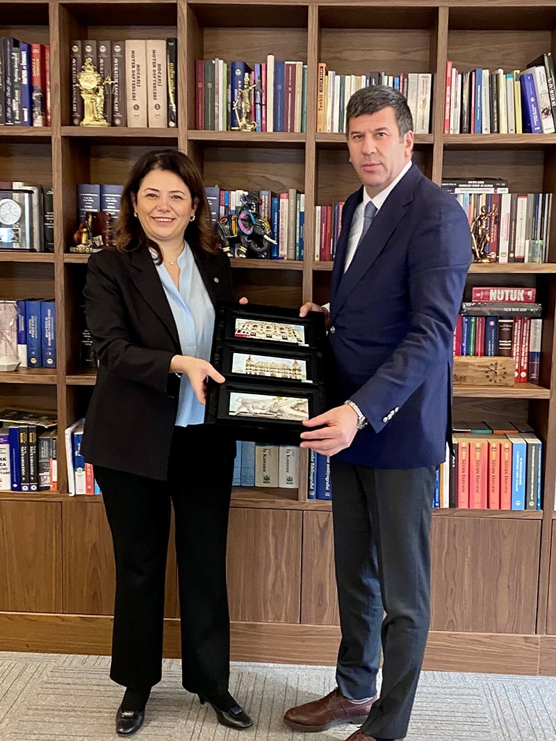 Kadıköy Belediye Başkanı Şerdil Dara Odabaşı’ndan Başkanımız Av. Filiz Saraç’a Tebrik Ziyareti - 4