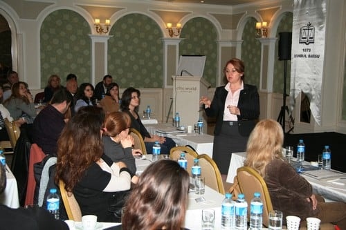 Yabancılar Ve Uluslar Arası Korumaya İlişkin Adli Yardım Görevi Alacak Avukatlara İçin Sertifika Programı Düzenlendi

 - 54