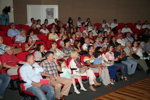 Türk Halk Müziği Topluluğu Konseri
 - 11