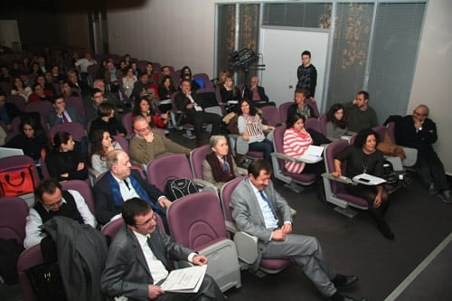 Sağlık Hukukunda Mahremiyet Ve Hasta Hakları

 - 20