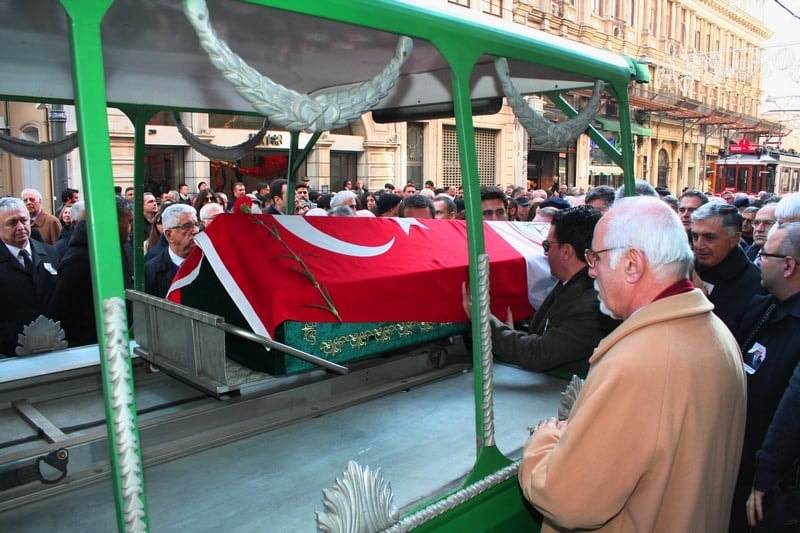 Başkanımız Av. Kazım Kolcuoğlu’nu Son Yolculuğuna Uğurladık - 96