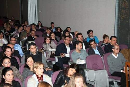 “Kadın Hakları Ve Aile İçi Şiddet” Konulu Sertifika Programı

 - 49