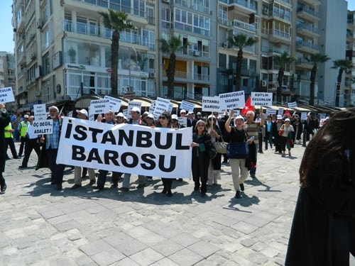 Özel Görevli Mahkemelerin Kaldırılması Amacıyla  İzmir Mitingine Katıldık  - 19