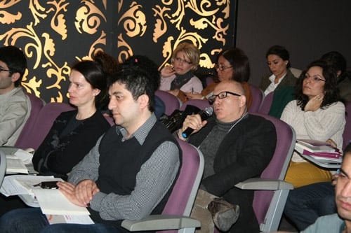 “Kadın Hakları Ve Aile İçi Şiddet” Konulu Sertifika Programı

 - 47