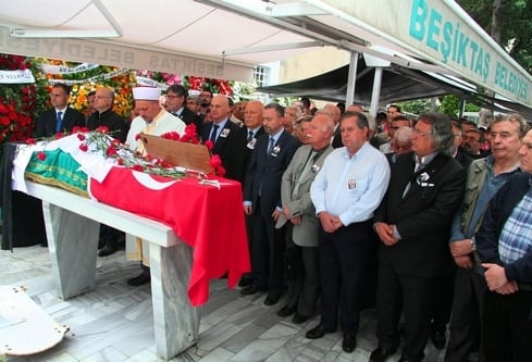 Av. Cengiz Kayıtmazer Son Yolculuğuna Uğurlandı
 - 59