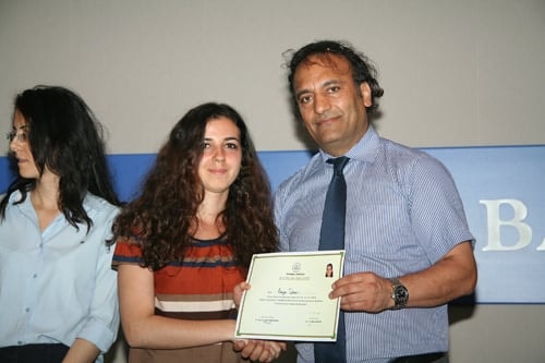 26. Dönem Hukuk İngilizcesi Ve Terminolojisi Derslerini Tamamlayanlara Katılım Belgeleri Verildi  - 17