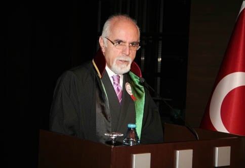 İstanbul Barosu Olağanüstü Genel Kurul Kararı: ‘Başkan Ve Yönetim Kurulu Görevinin Başındadır. İrademize Sahip Çıkıyoruz”

 - 51