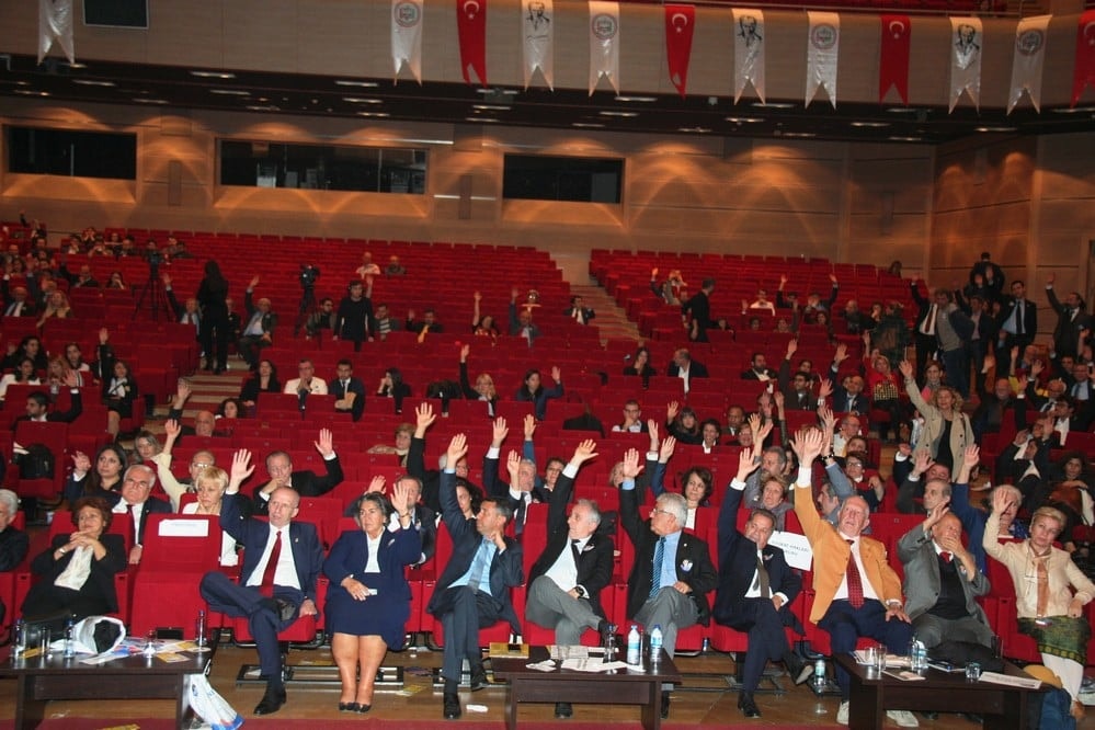 Başkan Durakoğlu Güven Tazeledi - 344