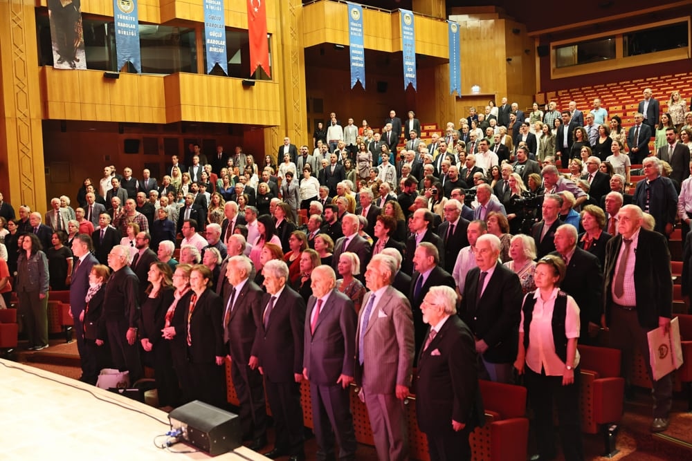 Meslekte 40, 50 ve 60 Yılını Dolduran Meslektaşlarımıza Plaket Verildi - 129