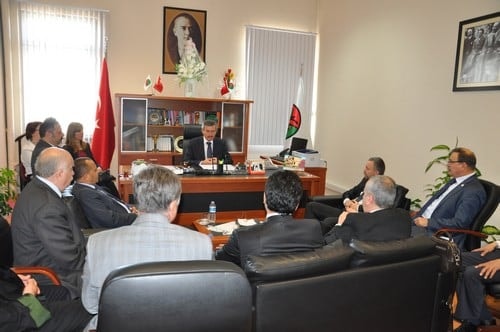 İstanbul Barosu Başkan Ve Yönetim Kurulu Üyeleri, Acıyı Paylaşmak, İncelemelerde Bulunmak İçin Soma’Daydı

 - 48