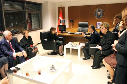 İstanbul Adliyesinde Kadın Hakları Merkezi
Ve Şiddeti Önleme Birimi Hizmete Girdi - 17