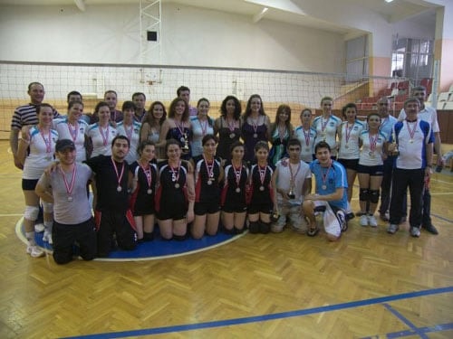 19 Mayıs Voleybol Turnuvası
İzmir’De Yapıldı
