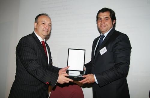 Sosyal Ağlar Ve İnternet Özgürlükçü Anlayışla Düzenlenmeli
 - 32