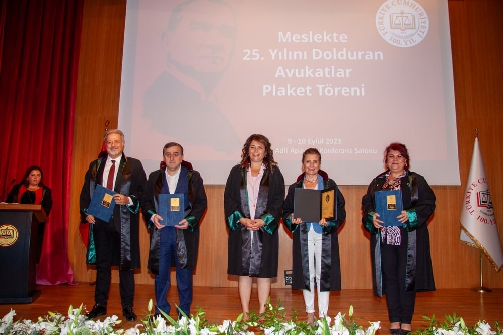 Meslekte 25, 30 ve 35 Yılını Dolduran Meslektaşlarımıza Plaket Verildi - 82