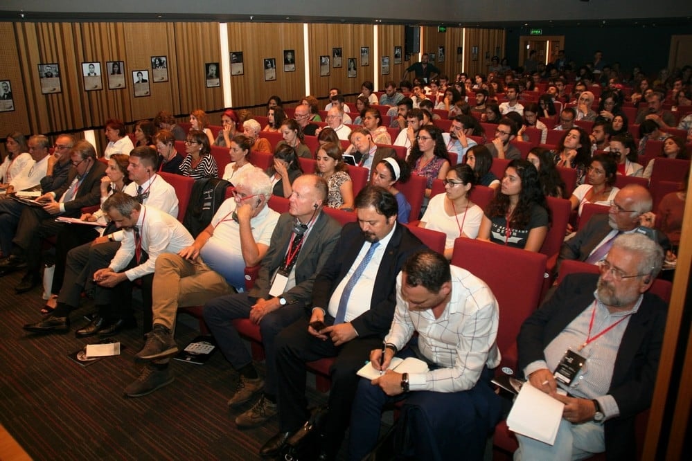 Uluslararası Konferans: ‘Ayın Karanlık Yüzü’ - 83