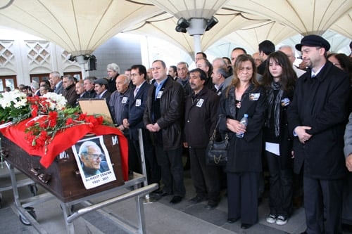 Halit Çelenk’İ Kaybettik

 - 2