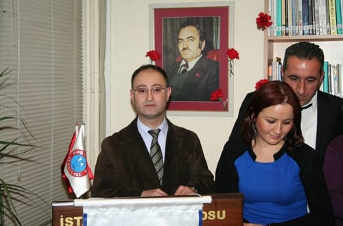 İstanbul Barosu Çalışanları Kemal Türkler Kitaplığı Hizmete Girdi
 - 1