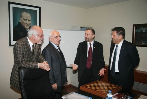 Eskişehir Barosu Yönetiminden İstanbul Barosuna Destek

 - 25