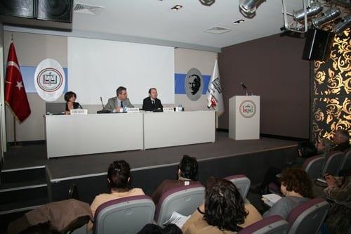 Özel Hayatın Gizliliği Temel Hakların En Kırılganıdır - 17