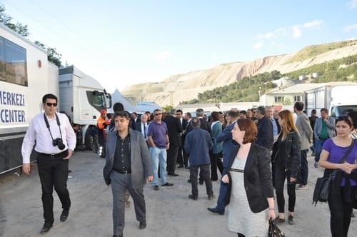 İstanbul Barosu Başkan Ve Yönetim Kurulu Üyeleri, Acıyı Paylaşmak, İncelemelerde Bulunmak İçin Soma’Daydı

 - 94