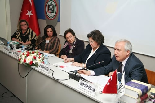 Türkiye Kadın Sorununu Çözerek Çağdaşlaşır
 - 19