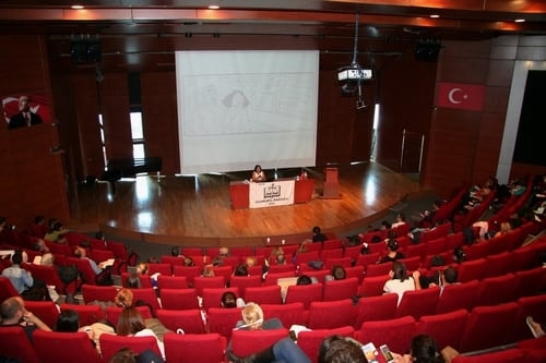 Kadın Hakları Ve Aile İçi Şiddet Konulu Sertifika Programı Devam Ediyor

 - 32