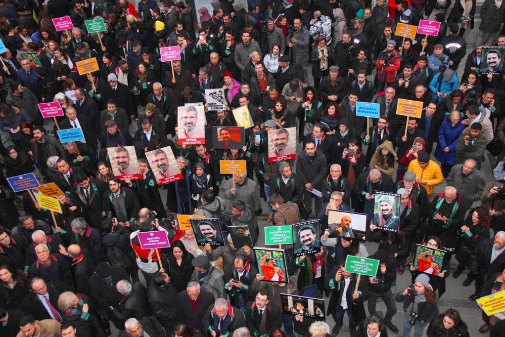 24 Ocak Tehlikedeki Avukatlar Günü - 106
