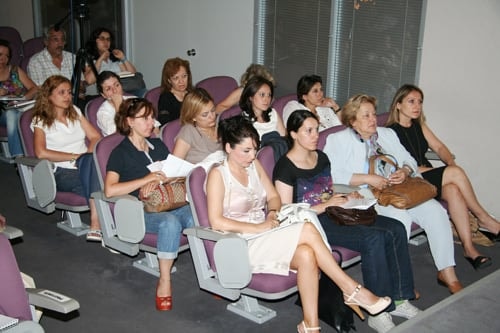 Kadın Hakları Merkezi Eğitim Semineri Yapıldı
 - 34