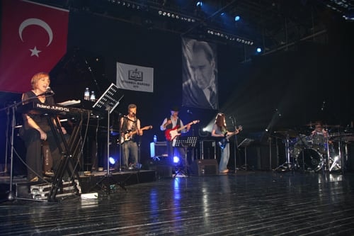 Seyyah 4 Haziran 2012'De Konser Verdi
 - 12