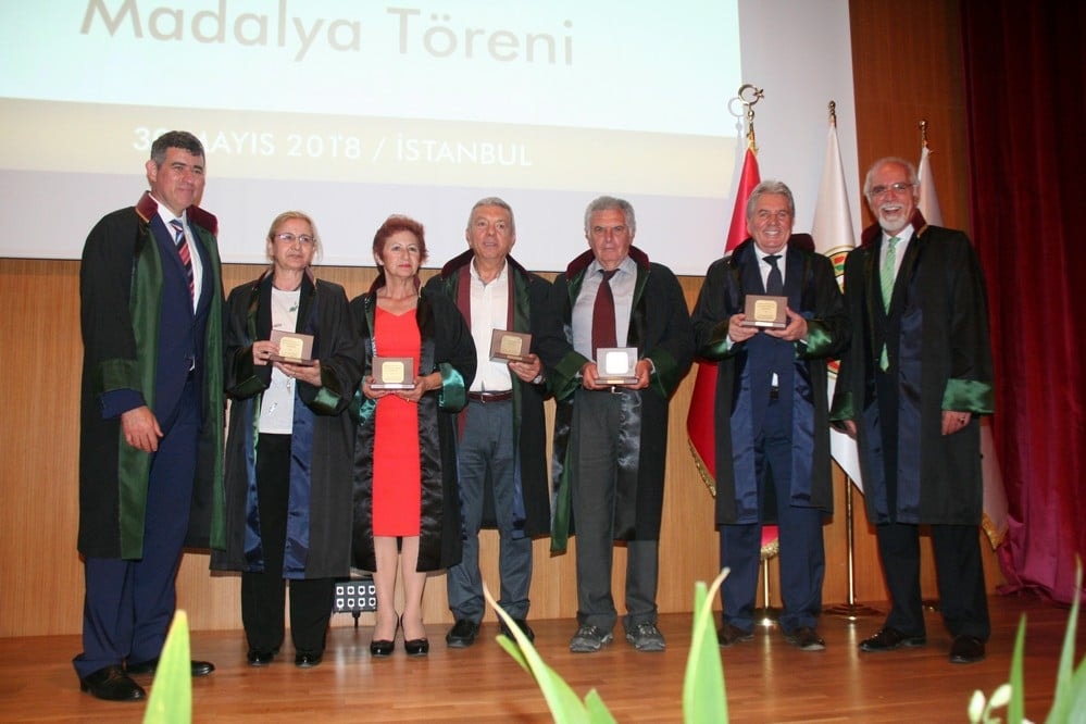 Meslekte 40, 50, 60 Yılını Dolduran 467 Meslektaşlarımıza Madalya Verildi - 345