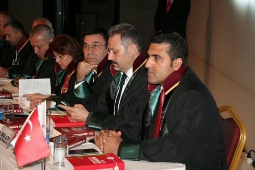 Ümit Kocasakal İstanbul Barosu Başkanlığına Yeniden Seçildi 

 - 120