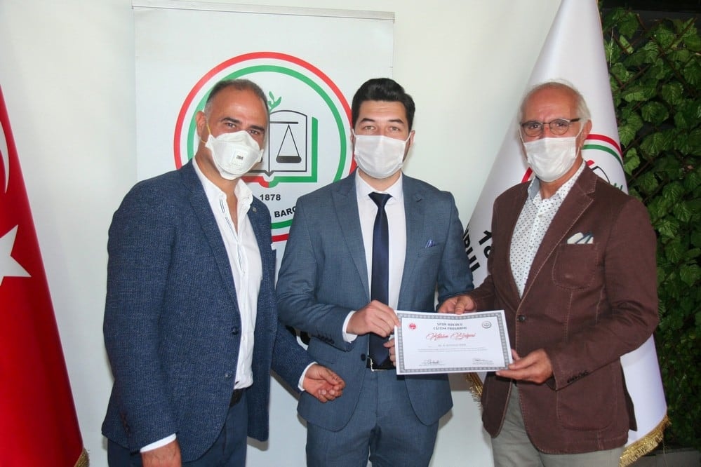 CMK ve Spor Hukuku Eğitimin Tamamlayanlara Sertifika Verildi - 22