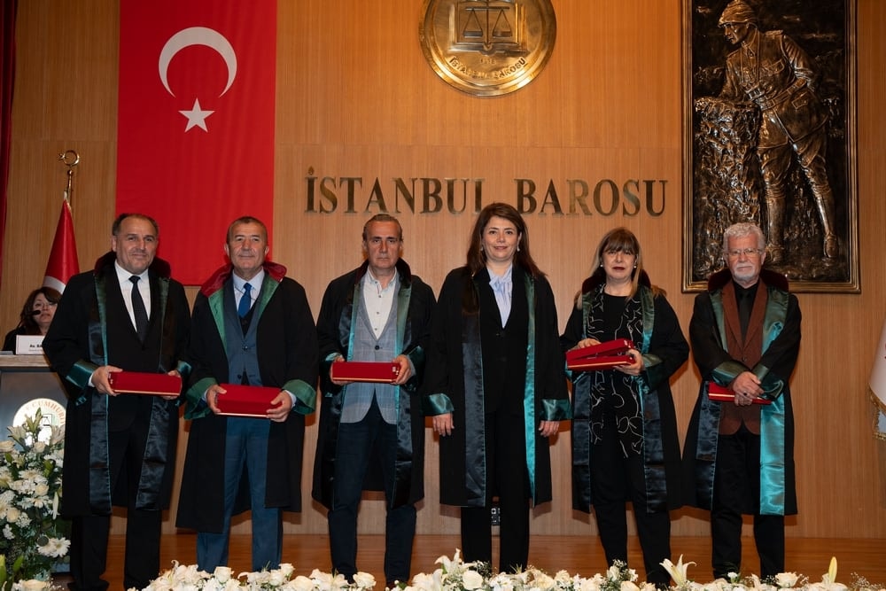 Meslekte 25, 30 ve 35 Yılını Dolduran Meslektaşlarımıza Plaket Verildi - 124