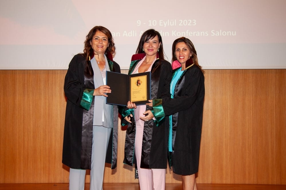 Meslekte 25, 30 ve 35 Yılını Dolduran Meslektaşlarımıza Plaket Verildi - 122