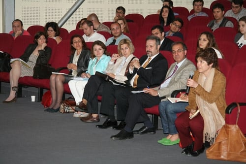 Milletlerarası Mal Satımına İlişkin Birleşmiş Milletler Anlaşmasının

Türk Borçlar Kanunu Çerçevesinde Değerlendirilmesi

 - 61