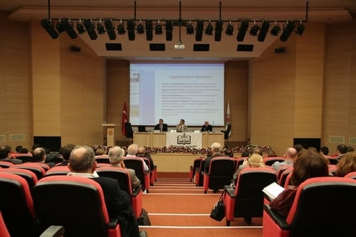 Kentsel Dönüşüm Rantsal Dönüşüm Oldu

 - 13