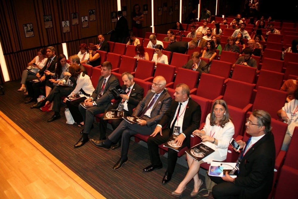 Uluslararası Konferans: ‘Ayın Karanlık Yüzü’ - 7