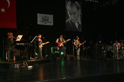 Seyyah 4 Haziran 2012'De Konser Verdi
 - 2