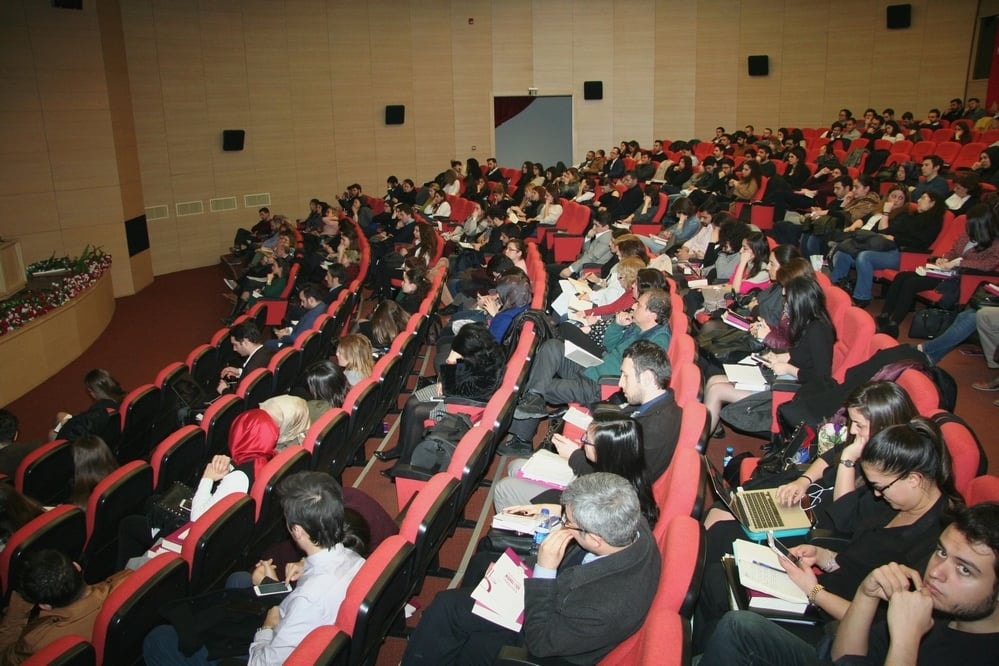 Kadın Hakları ve Aile İçi Şiddet Konulu Sertifika Programı Devam Ediyor - 60