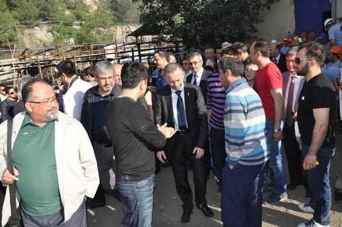 İstanbul Barosu Başkan Ve Yönetim Kurulu Üyeleri, Acıyı Paylaşmak, İncelemelerde Bulunmak İçin Soma’Daydı

 - 88