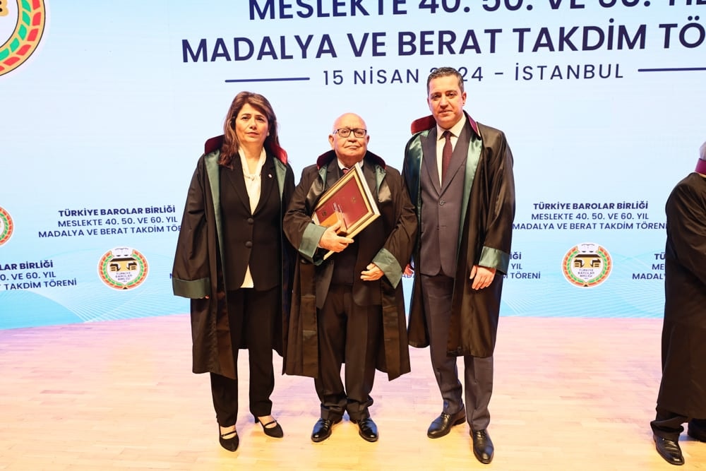 Meslekte 40, 50 ve 60 Yılını Dolduran Meslektaşlarımıza Plaket Verildi - 71