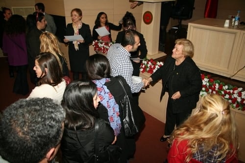 Sağlık Çalışanlarının Kadına Yönelik Şiddetin Önlenmesinde

Hukuki Ve Cezai Sorumluluğu 
 - 26